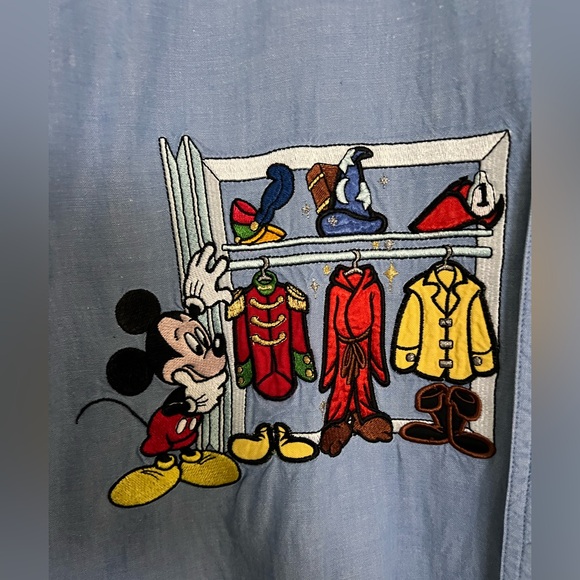 Disney Blue Vintage Men's (Unisex) Casual 100% Cotton Button Down Shirt, Size L - Picture 3 of 10